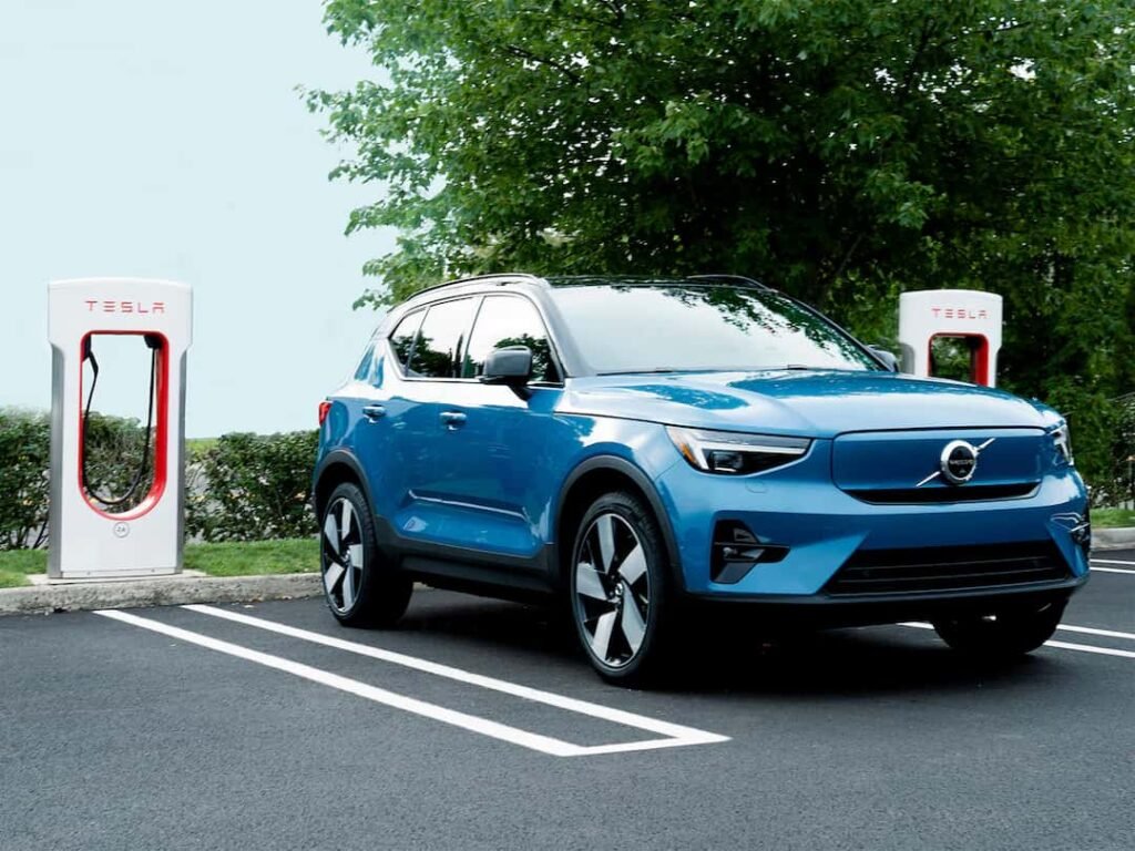 Volvo-xc40-recharge