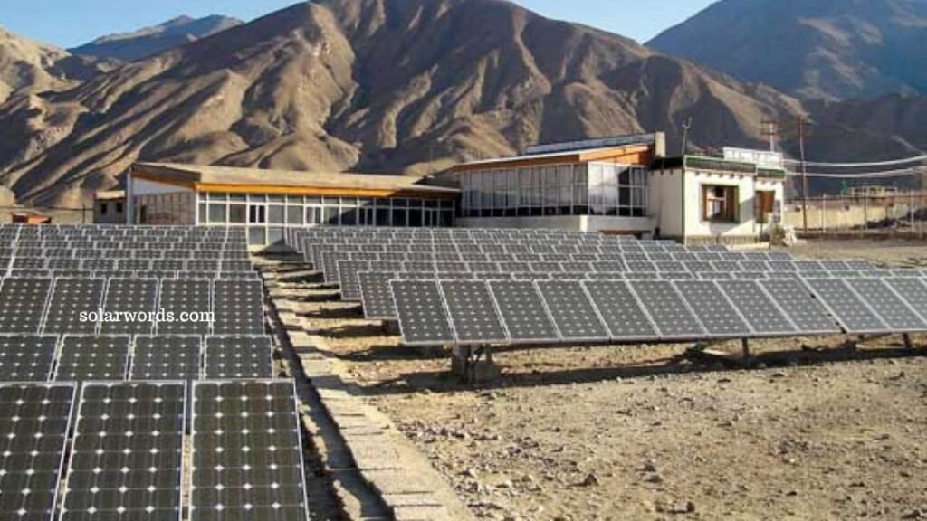 AGEL ने खावड़ा रिन्यूएबल एनर्जी पार्क में 1,000 MW की ऑपरेशनल कैपेसिटी अचीव करी